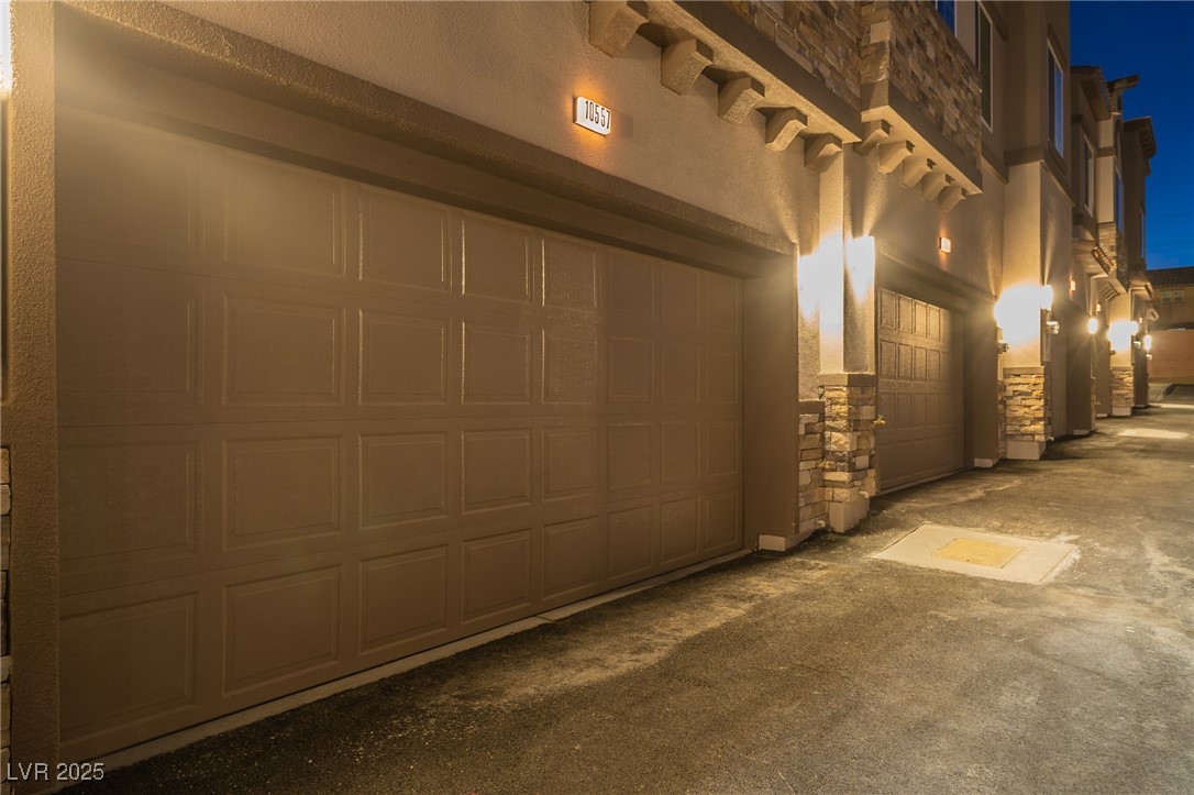 10557 Ridge Glow Avenue Property Photo 11