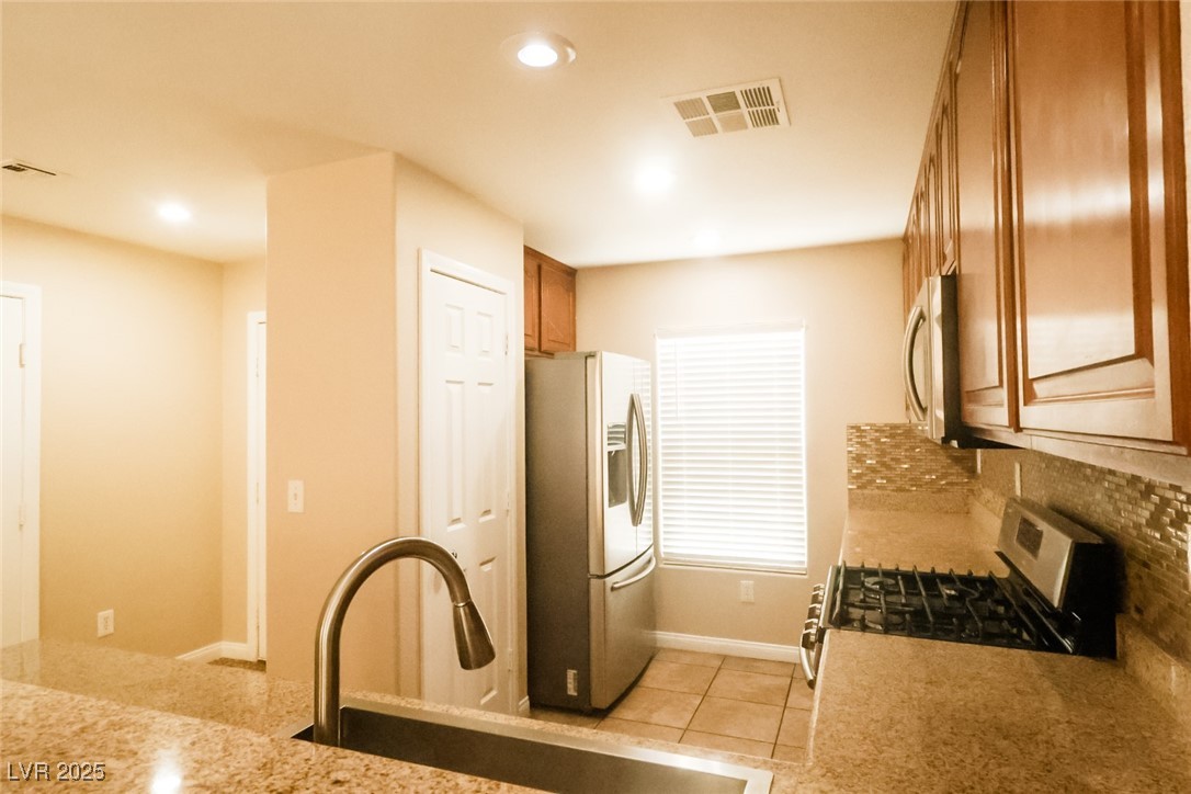 7252 High Cascade Avenue Property Photo 8
