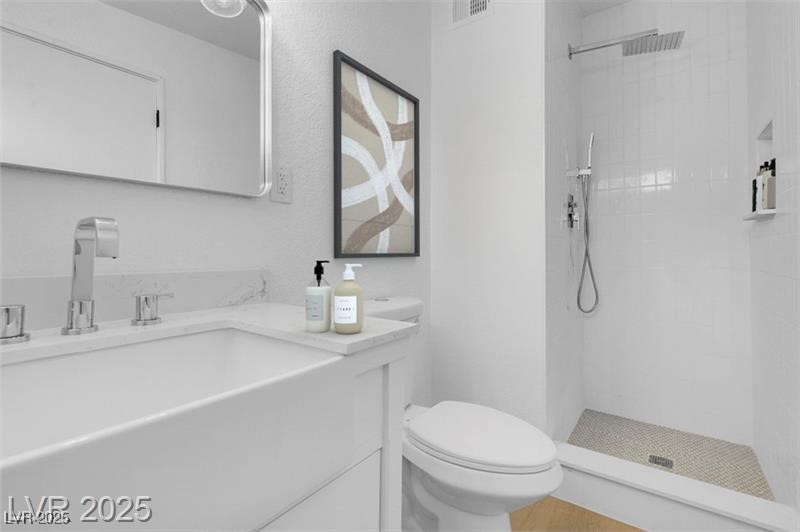 2801 Emmons Avenue Property Photo 18