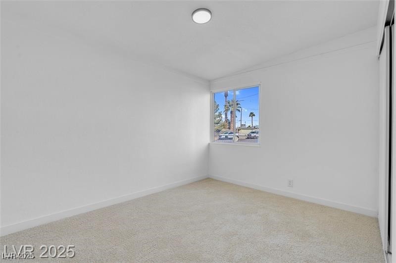 2801 Emmons Avenue Property Photo 24
