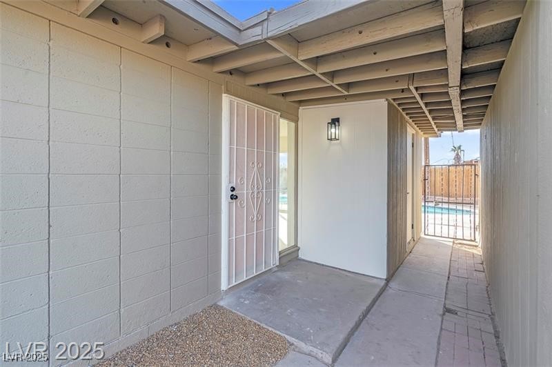 2801 Emmons Avenue Property Photo 29