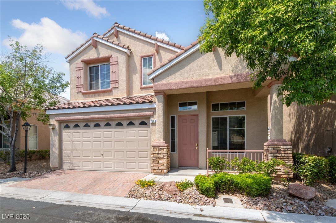 Desert Oasis Real Estate Listings Main Image