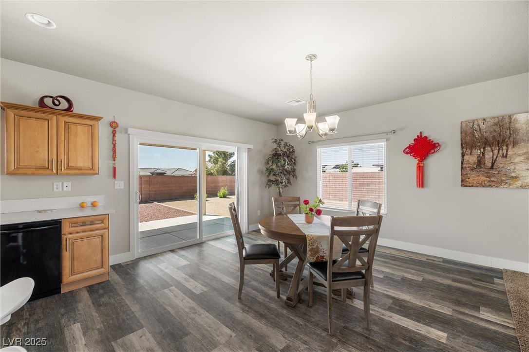 230 South Weeping Willow Court Property Photo 10