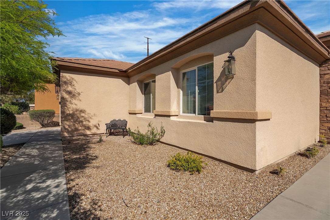 2554 Braehead Lane Property Photo 7