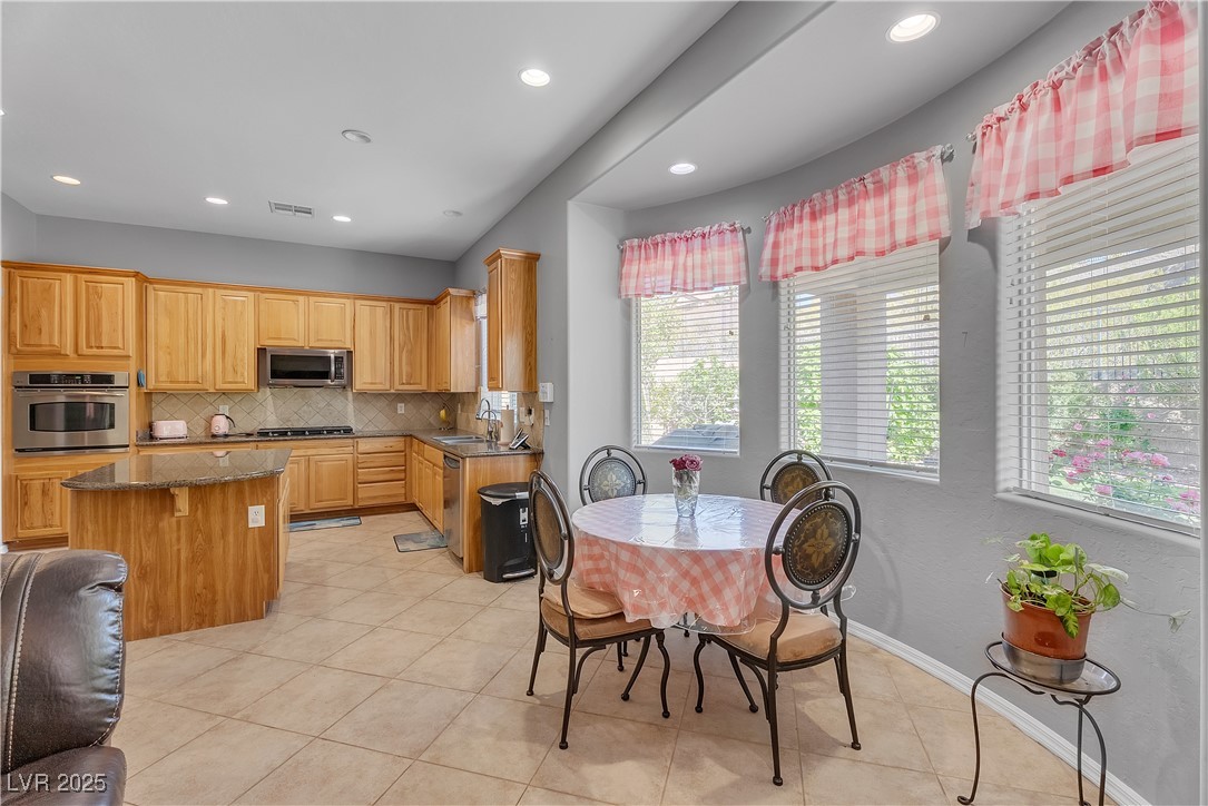2554 Braehead Lane Property Photo 15