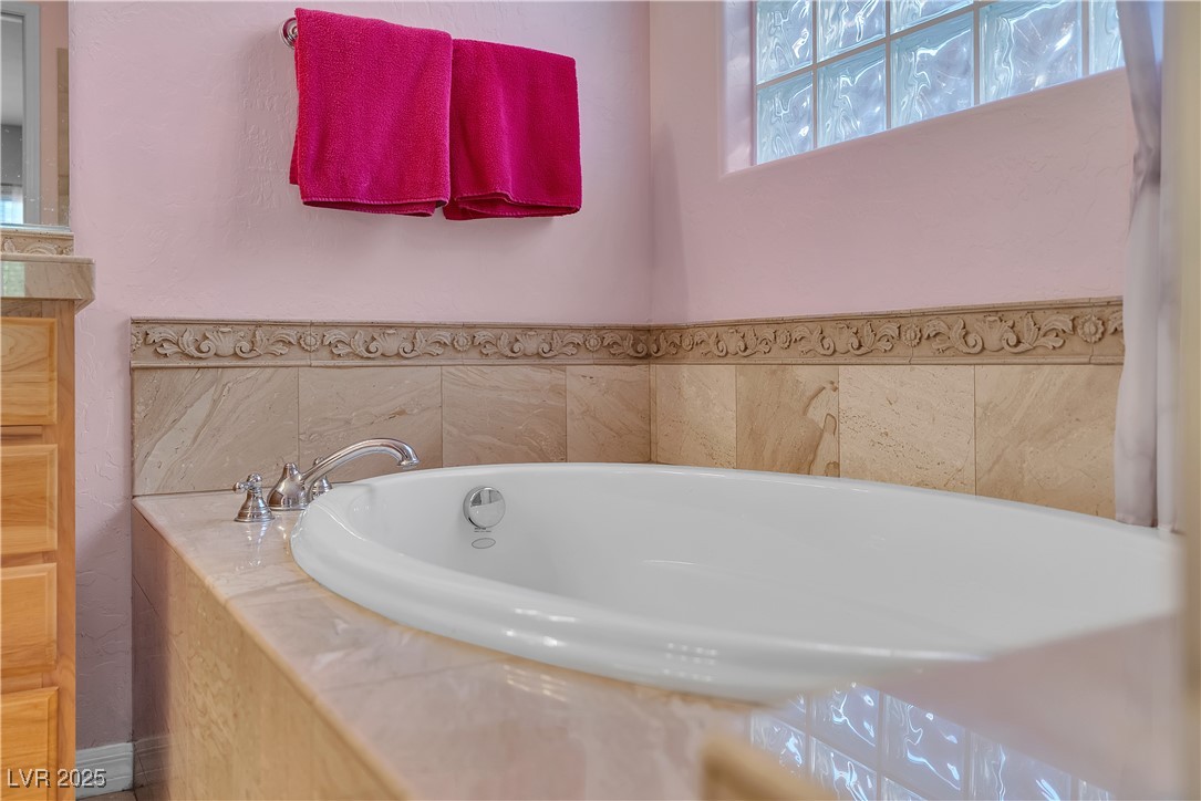 2554 Braehead Lane Property Photo 31
