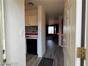 2064 Mesquite Lane 304 Property Photo 2