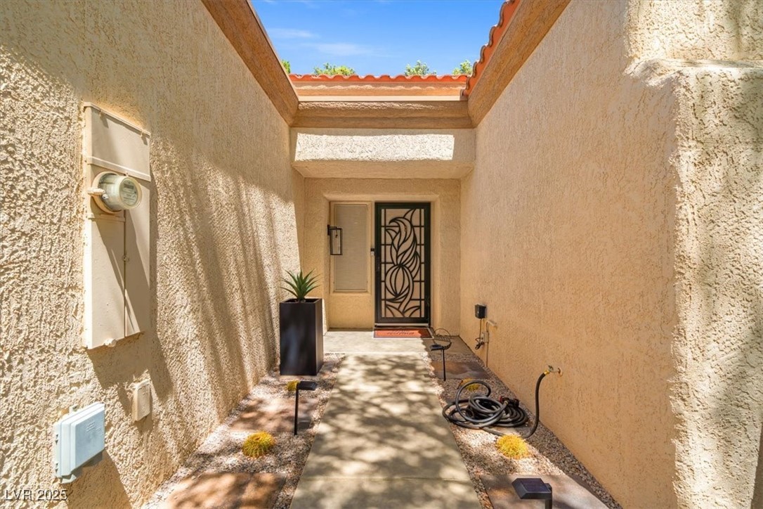 9540 Eagle Valley Drive Property Photo 32
