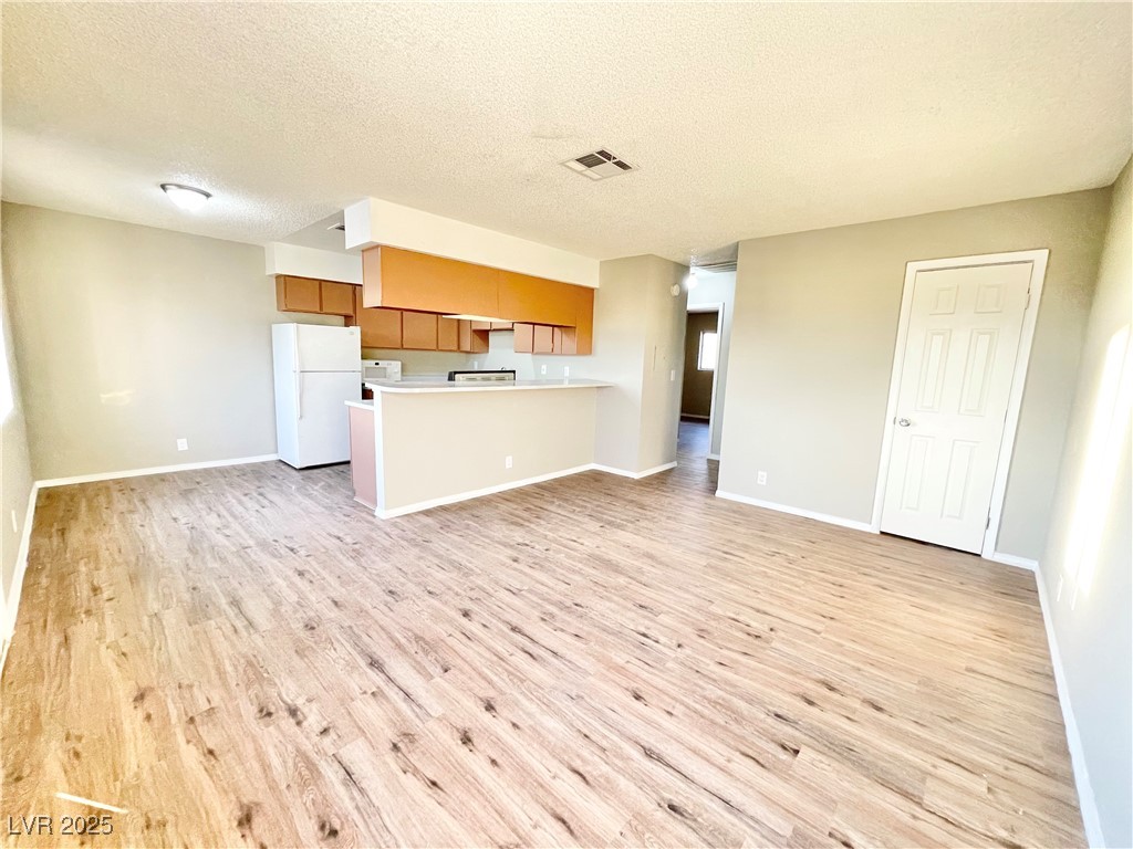 1400 Henry Drive D Property Photo