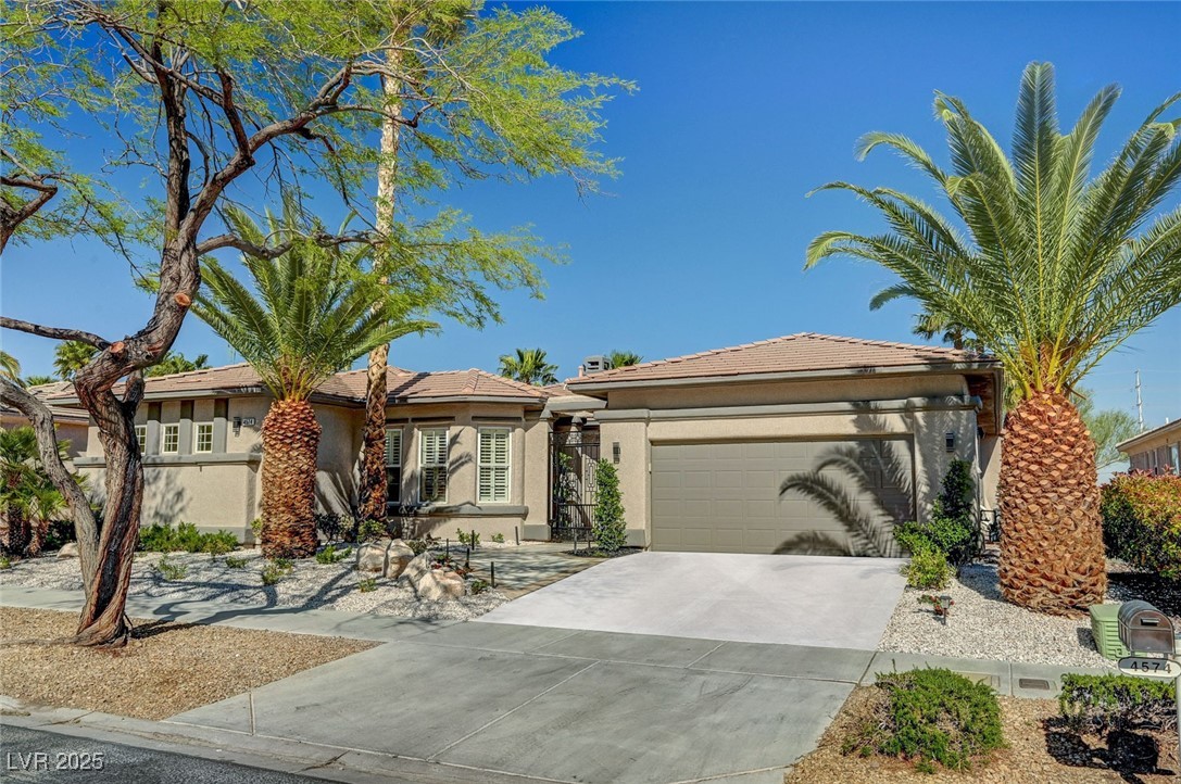 4574 Fiore Bella Boulevard Property Photo 1