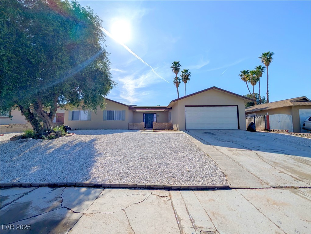 3667 Descanso Street Property Photo 2