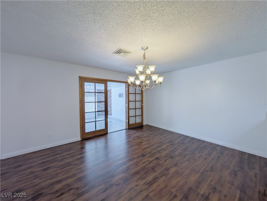 3667 Descanso Street Property Photo 7
