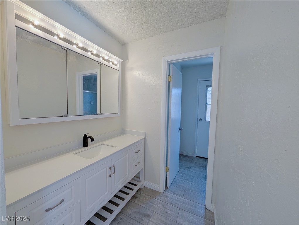 3667 Descanso Street Property Photo 16