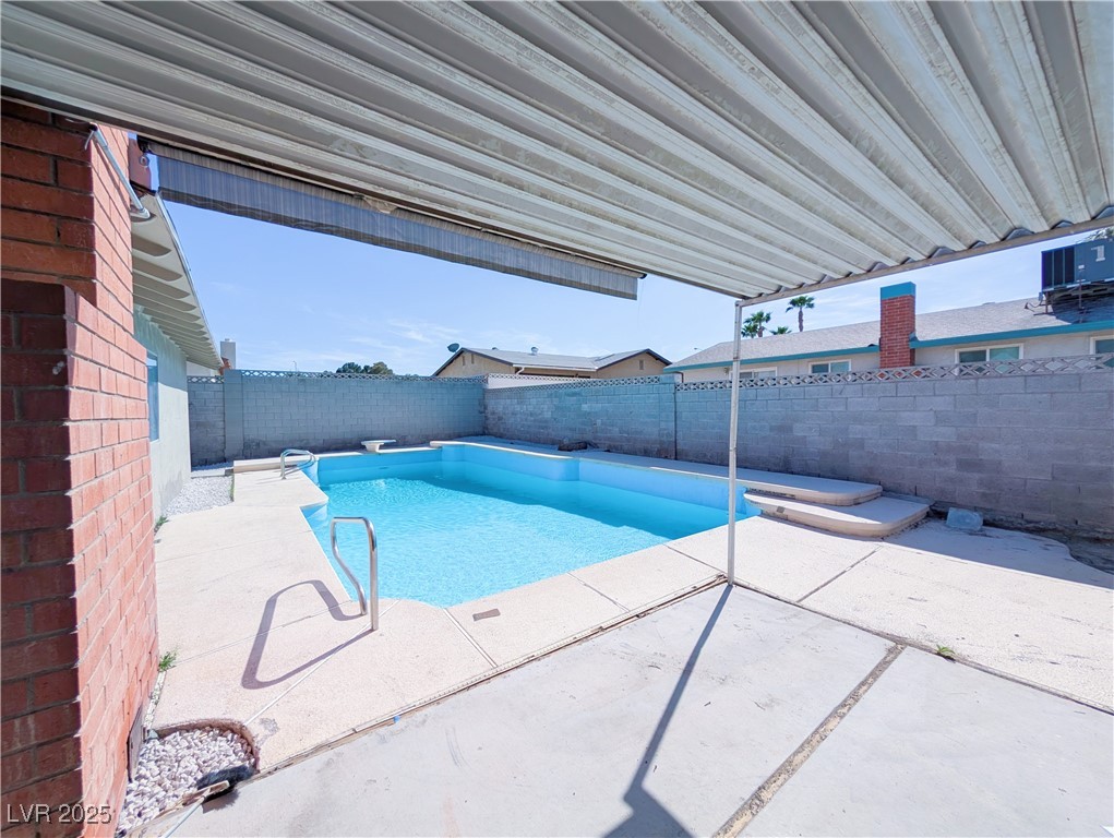 3667 Descanso Street Property Photo 27