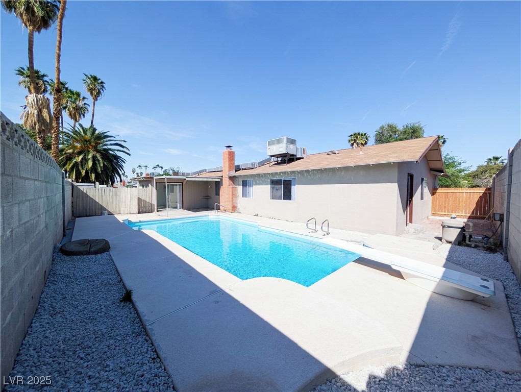 3667 Descanso Street Property Photo 28