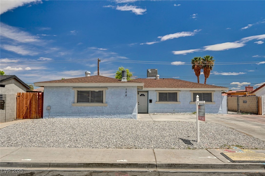 108 Prince Lane Property Photo 4