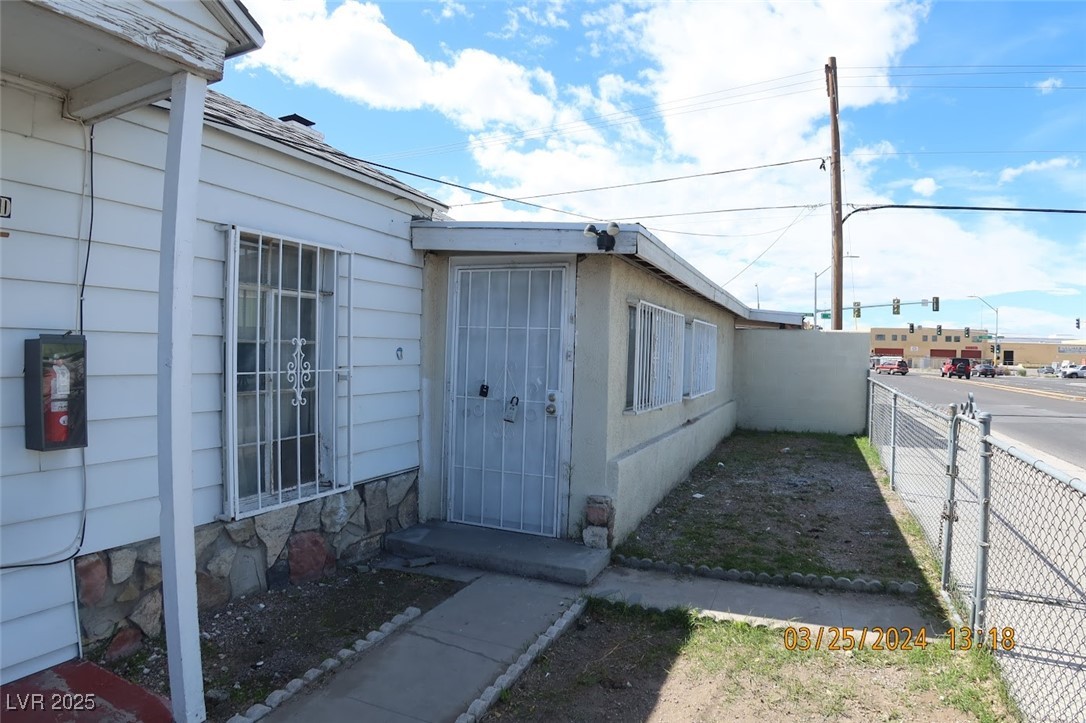 10 East Bonanza Road Property Photo 1