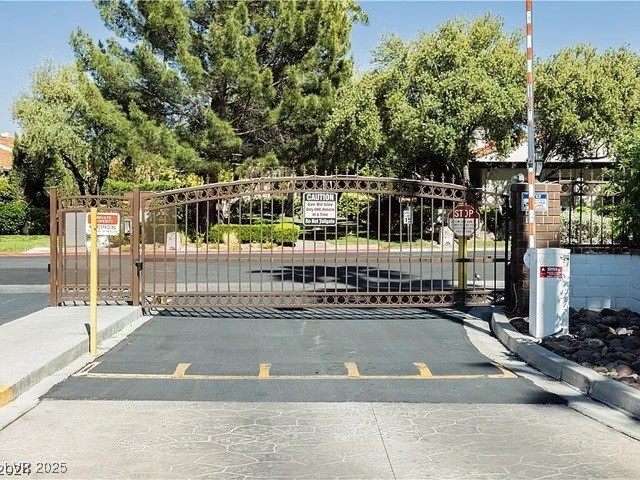 4567 Madreperla Street Property Photo 2