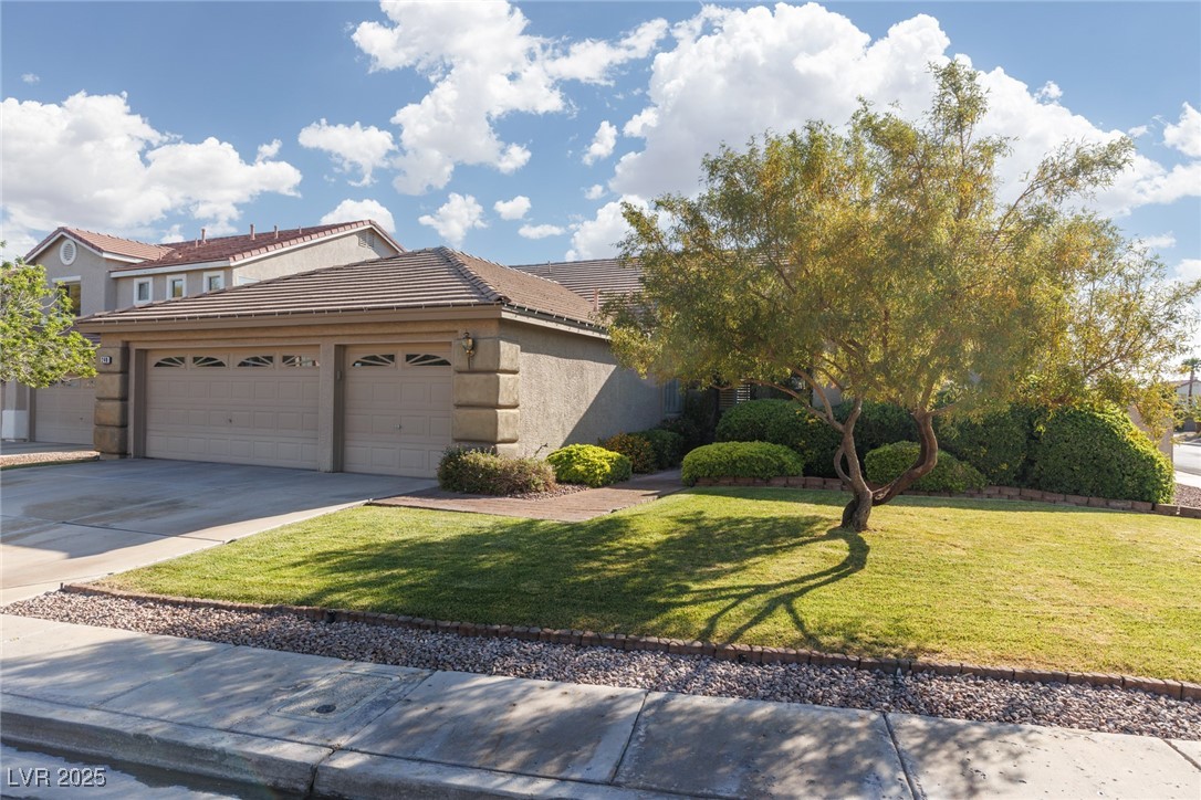240 Jumping Springs Place Property Photo 3