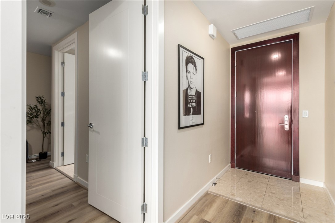 4575 Dean Martin Drive 610 Property Photo 4