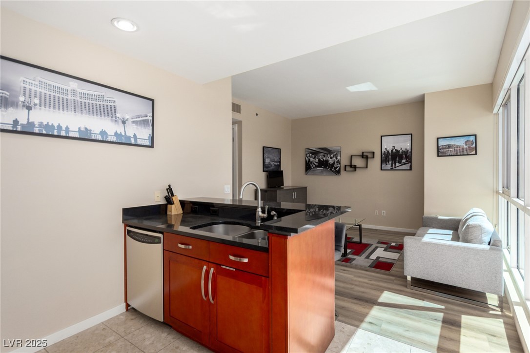 4575 Dean Martin Drive 610 Property Photo 12