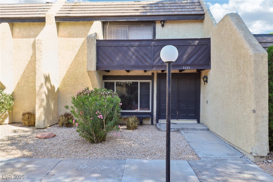 3233 Kinsale Court Property Photo 1