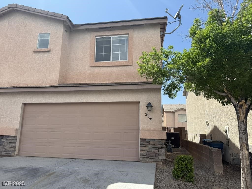 2105 William Holden Court Property Photo