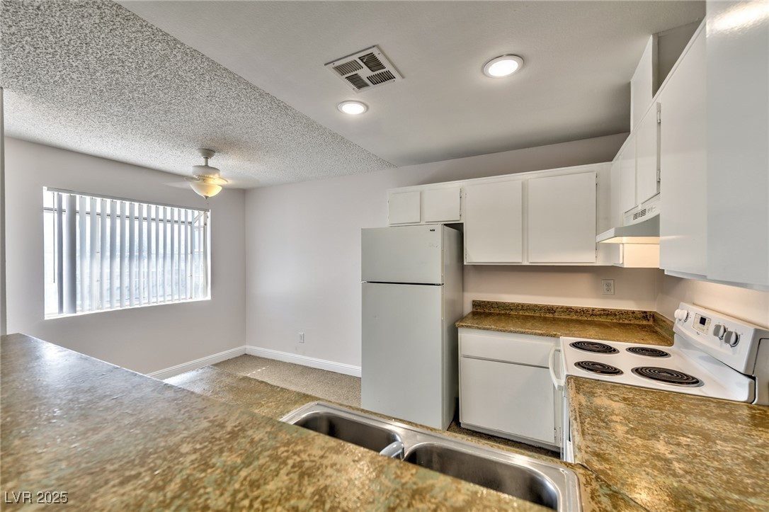 1914 Dwarf Star Drive 2028 Property Photo 6