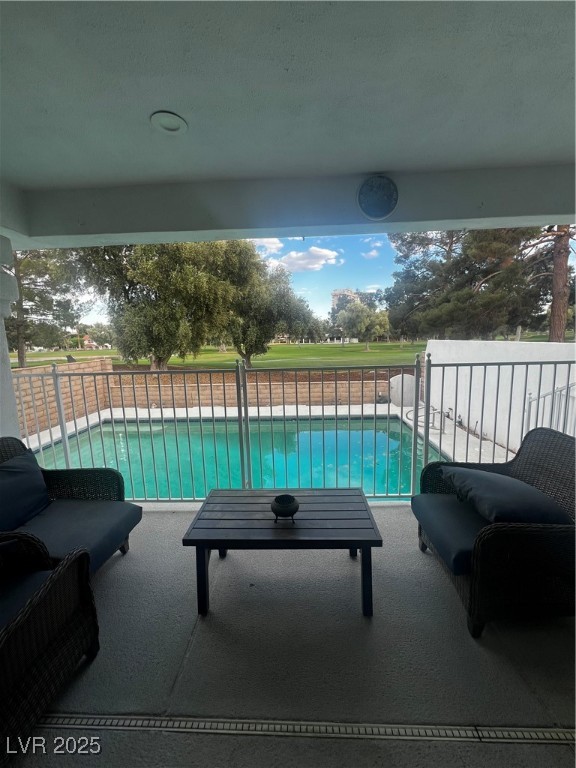 2857 Queens Courtyard Drive Property Photo 10