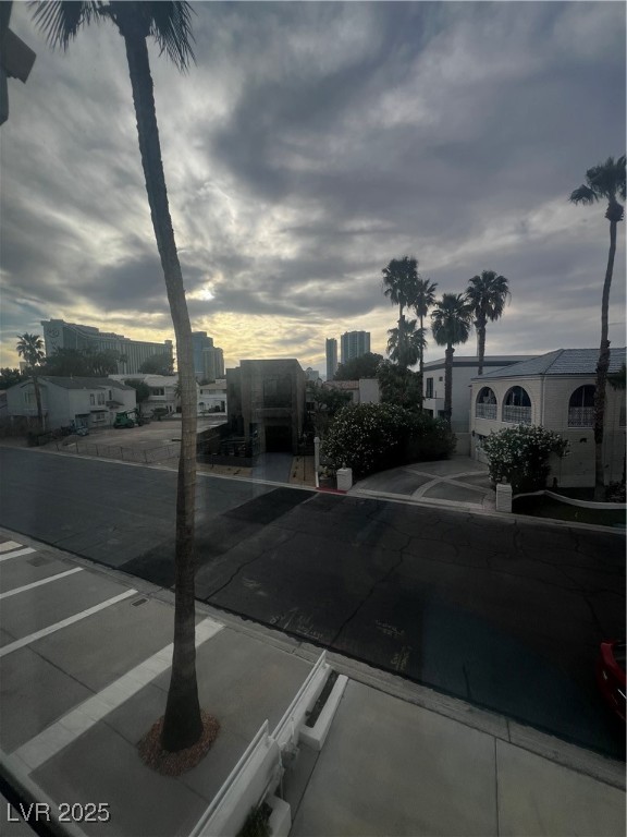 2857 Queens Courtyard Drive Property Photo 28