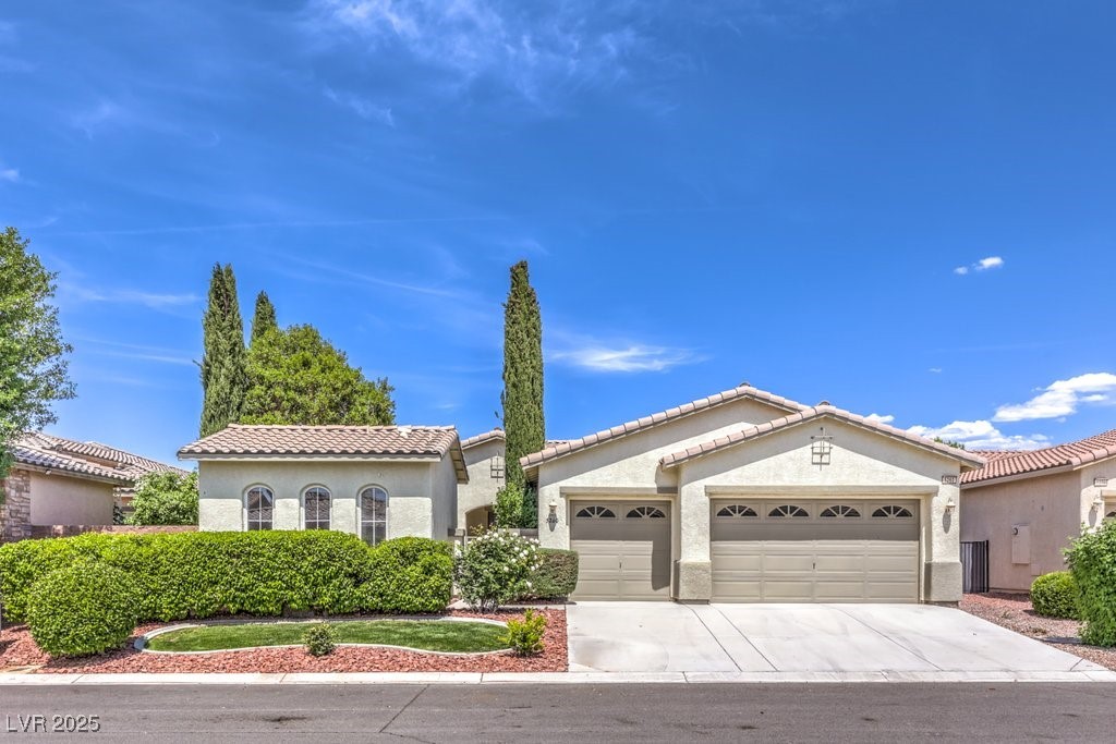 5260 Acqua Lane Property Photo