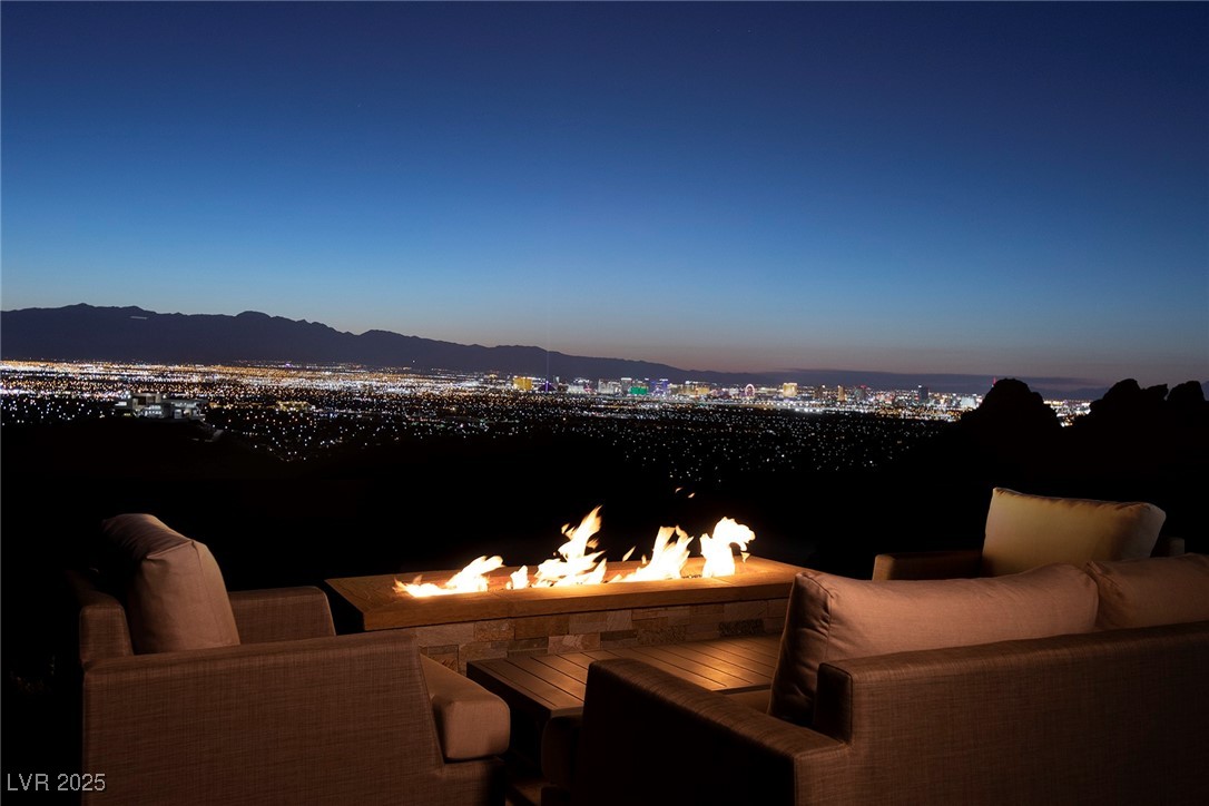 661 Dragon Peak Drive Property Photo