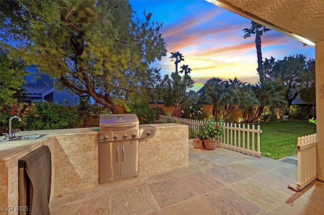 6345 Cinnabar Ridge Avenue Property Photo 4
