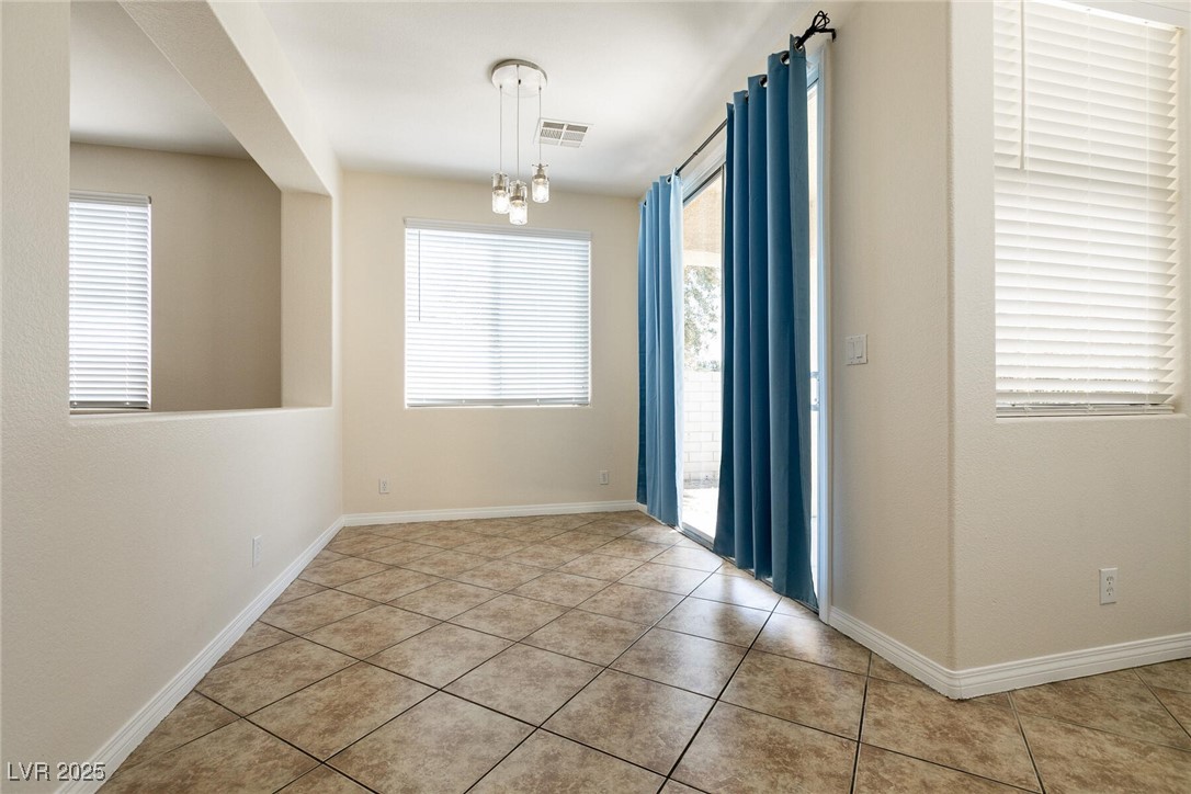 9001 Picket Fence Avenue Property Photo 11