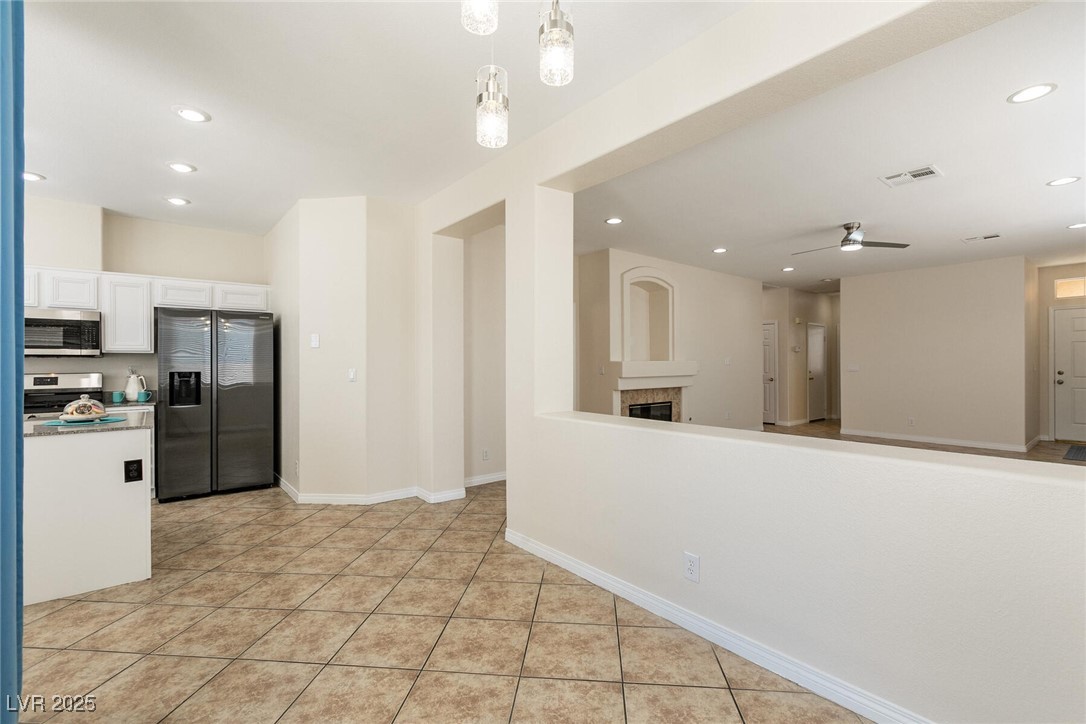 9001 Picket Fence Avenue Property Photo 12