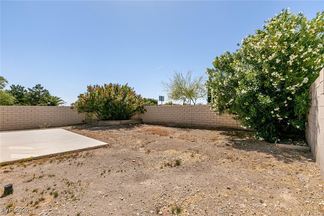 9001 Picket Fence Avenue Property Photo 36