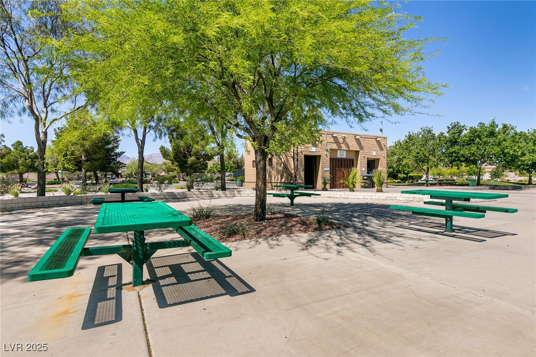 9001 Picket Fence Avenue Property Photo 46
