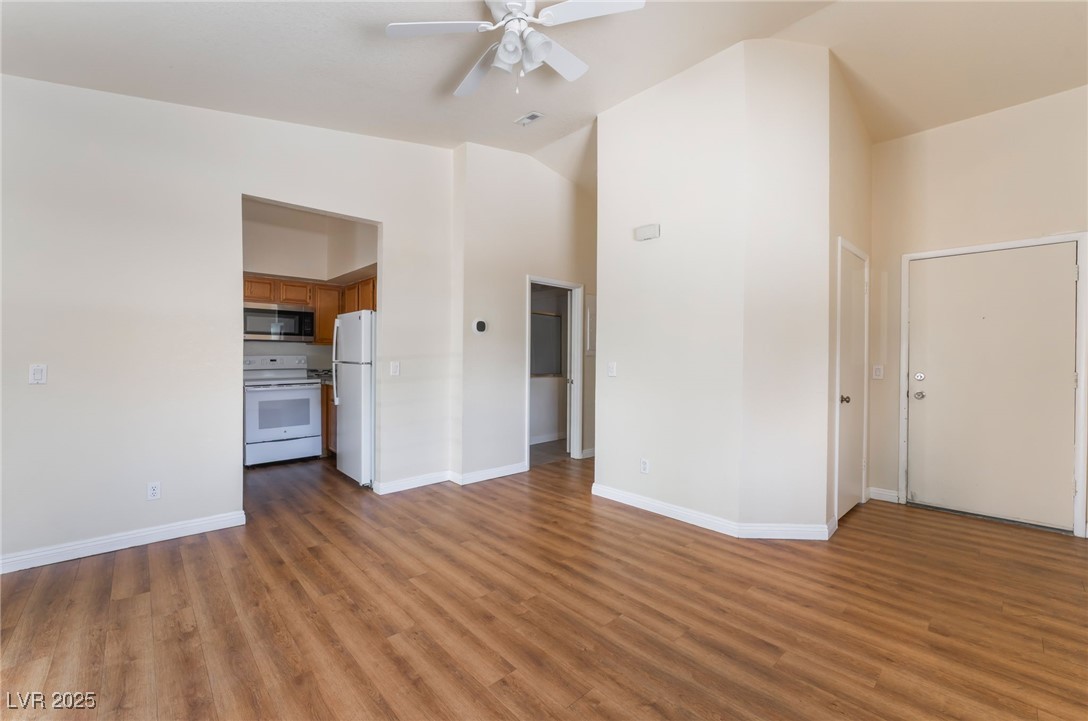 2225 Pine Breeze Lane 201 Property Photo 14