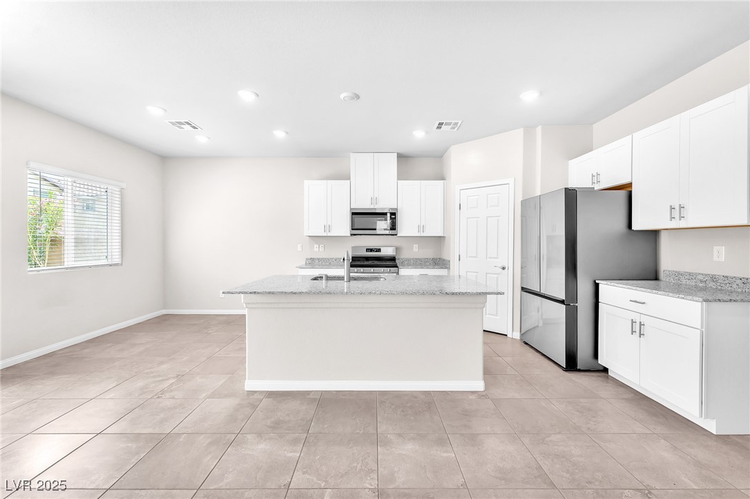 9198 Rolling Sky Drive Property Photo 3
