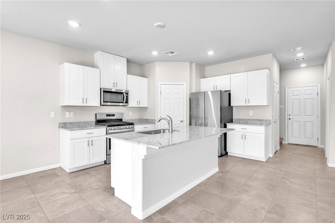 9198 Rolling Sky Drive Property Photo 4