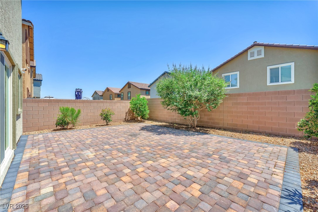 9198 Rolling Sky Drive Property Photo 28