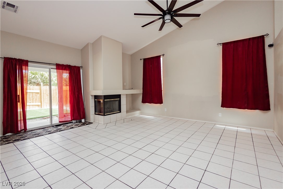 3630 Daisy Field Drive Property Photo 9