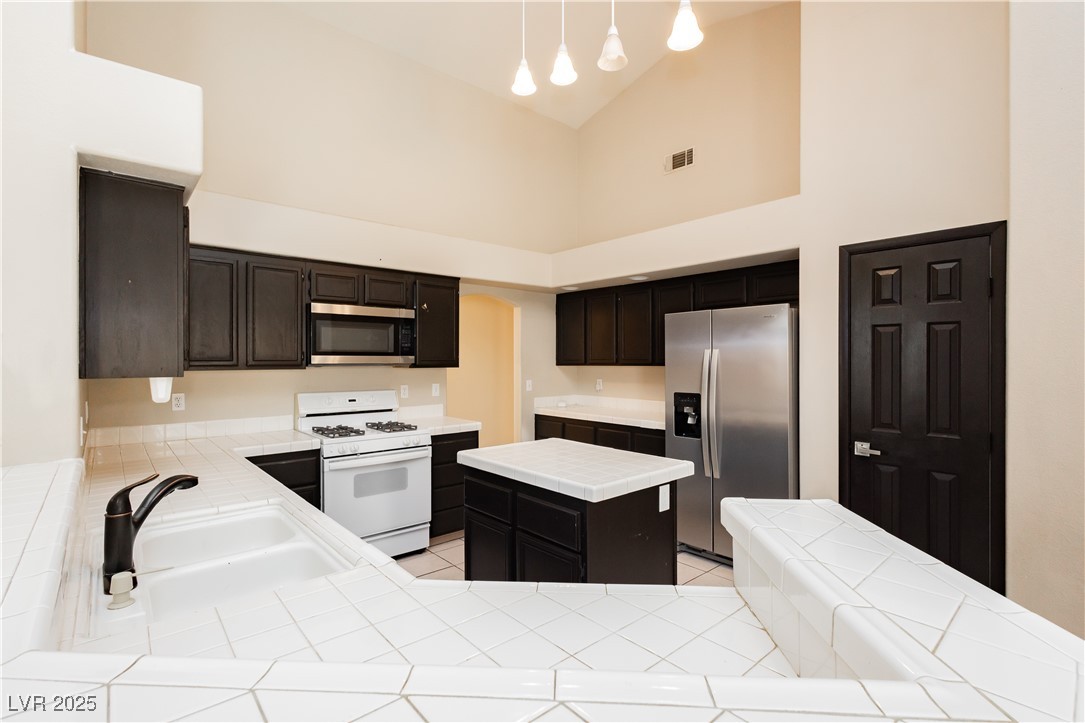 3630 Daisy Field Drive Property Photo 12
