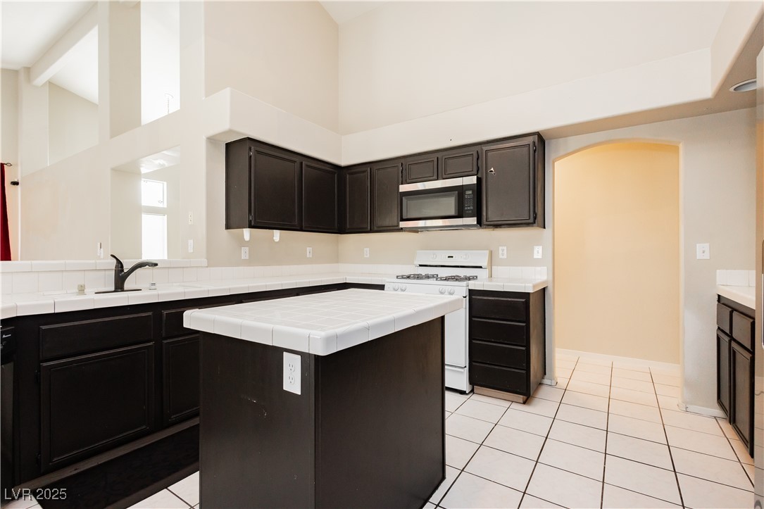 3630 Daisy Field Drive Property Photo 13