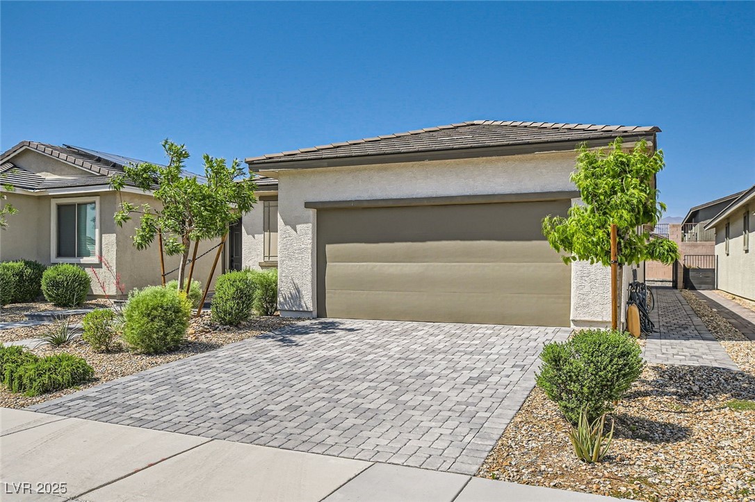 2110 Albury Avenue Property Photo 4