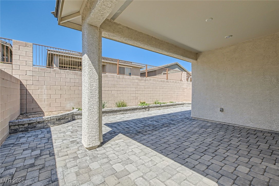 2110 Albury Avenue Property Photo 25