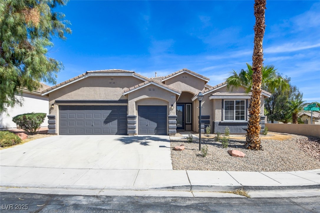 8080 Black Orchid Avenue Property Photo 2