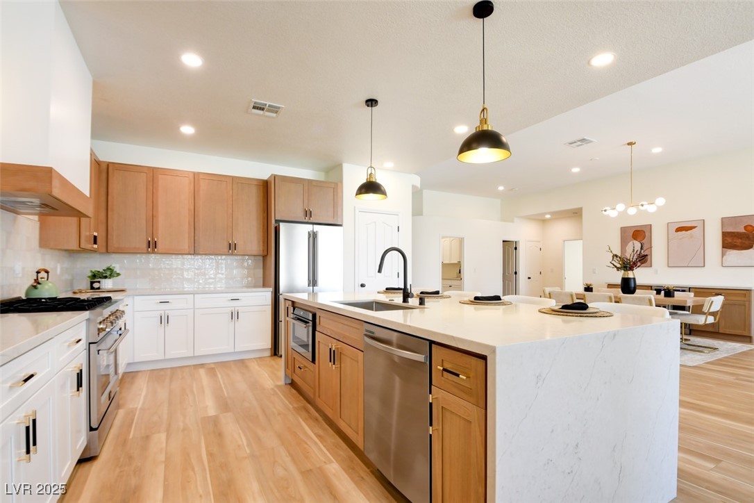 8080 Black Orchid Avenue Property Photo 16