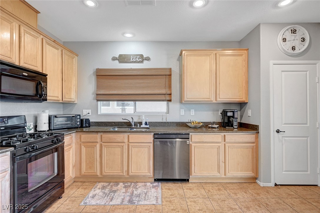 722 Chepstow Avenue Property Photo 9