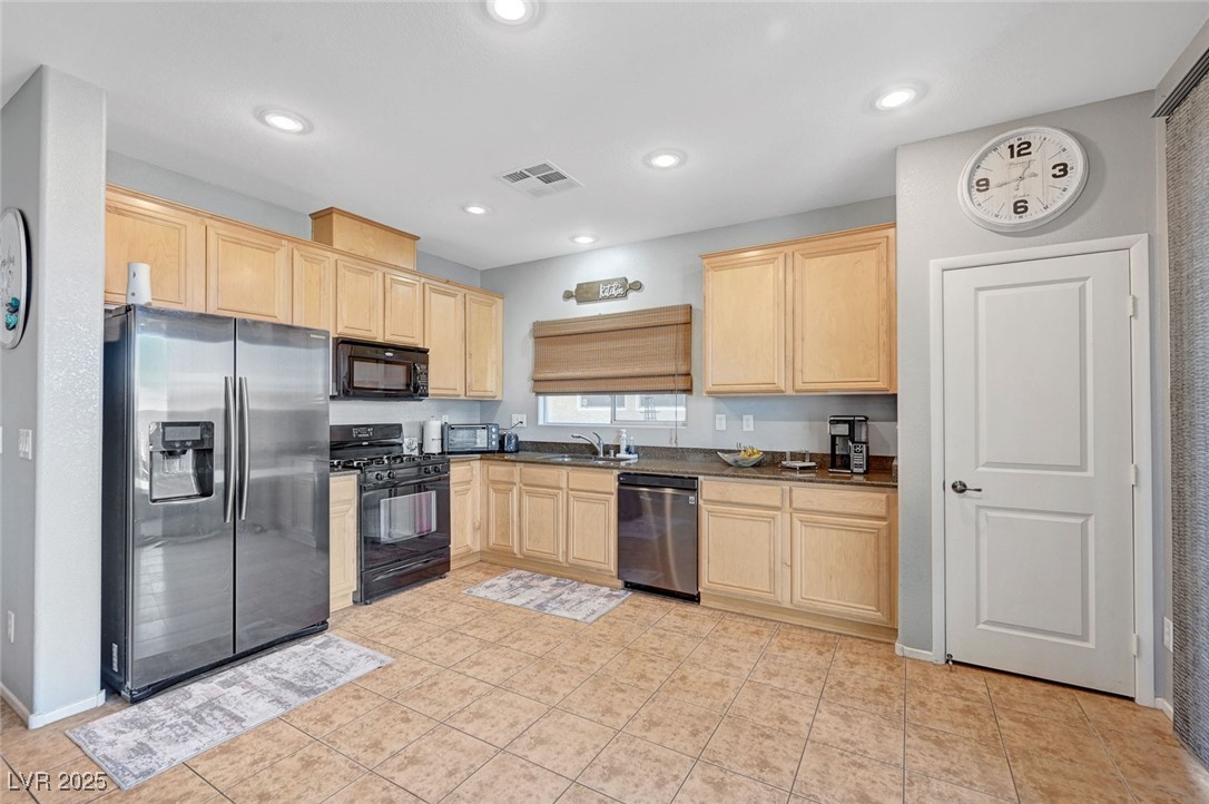 722 Chepstow Avenue Property Photo 11